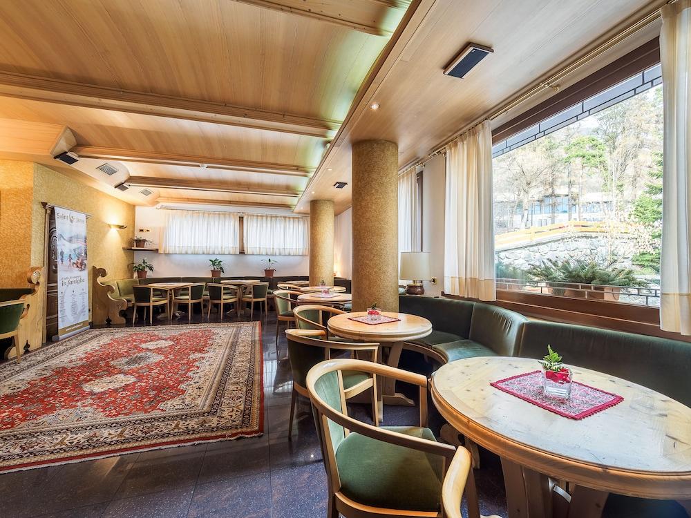 Hotel Santanton Bormio Exterior photo